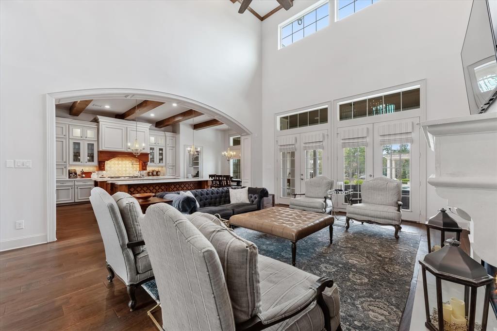 118 Kings Lake Estates Blvd, Humble, TX 77346