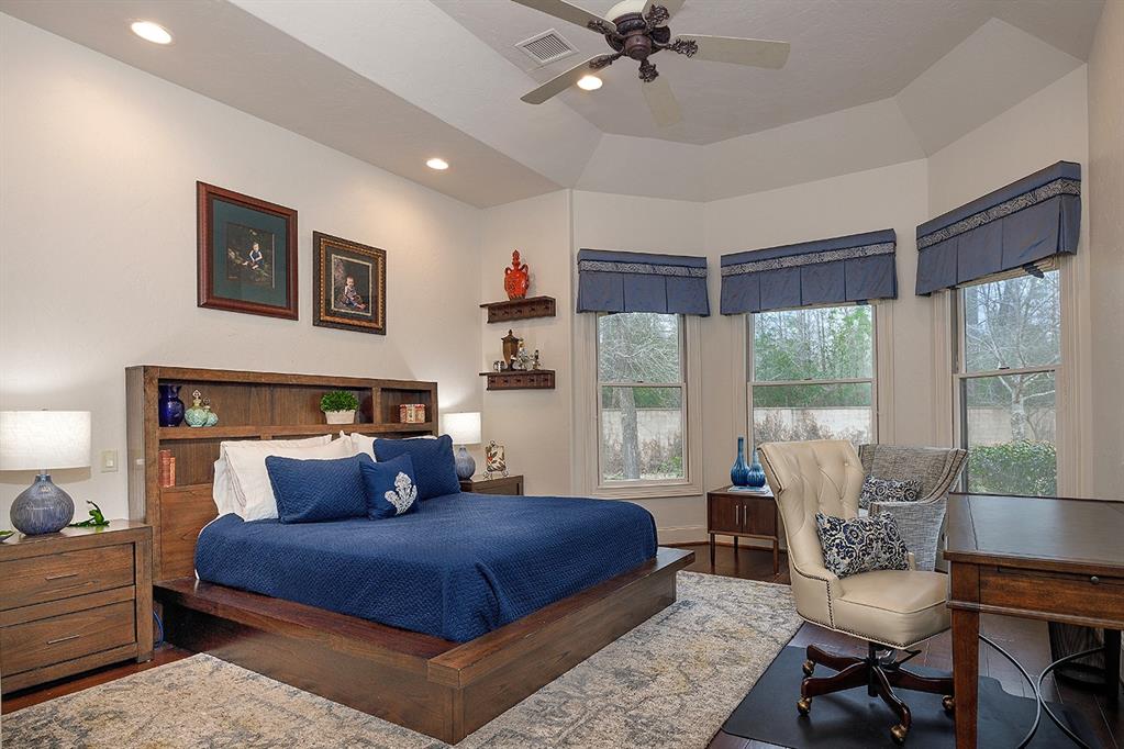 38 Hildene Way, The Woodlands, TX 77382