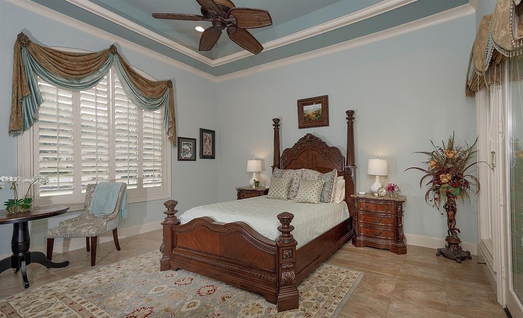 38 Hildene Way, The Woodlands, TX 77382