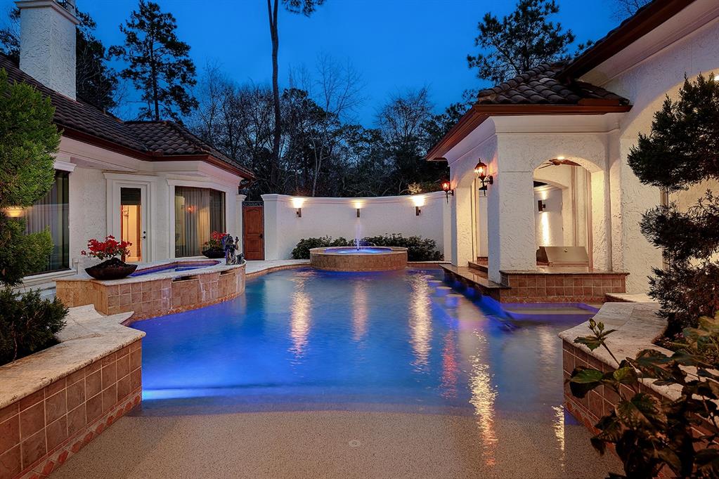 38 Hildene Way, The Woodlands, TX 77382