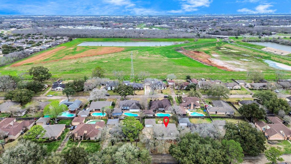 3206 Meadowcreek Dr, Missouri City, TX 77459