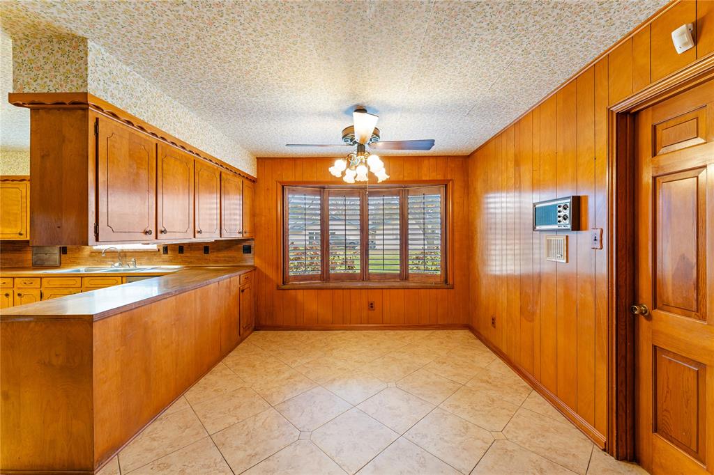 1525 Kelving Way, Wharton, TX 77488