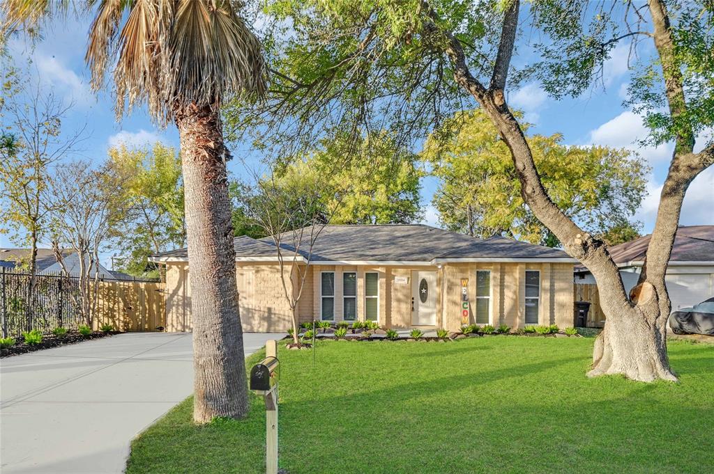 11114 Carvel Ln, Houston, TX 77072