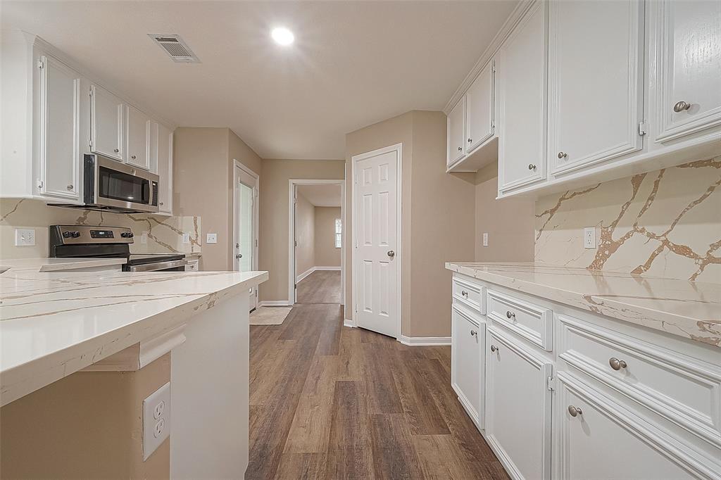 3412 5th St, Brookshire, TX 77423