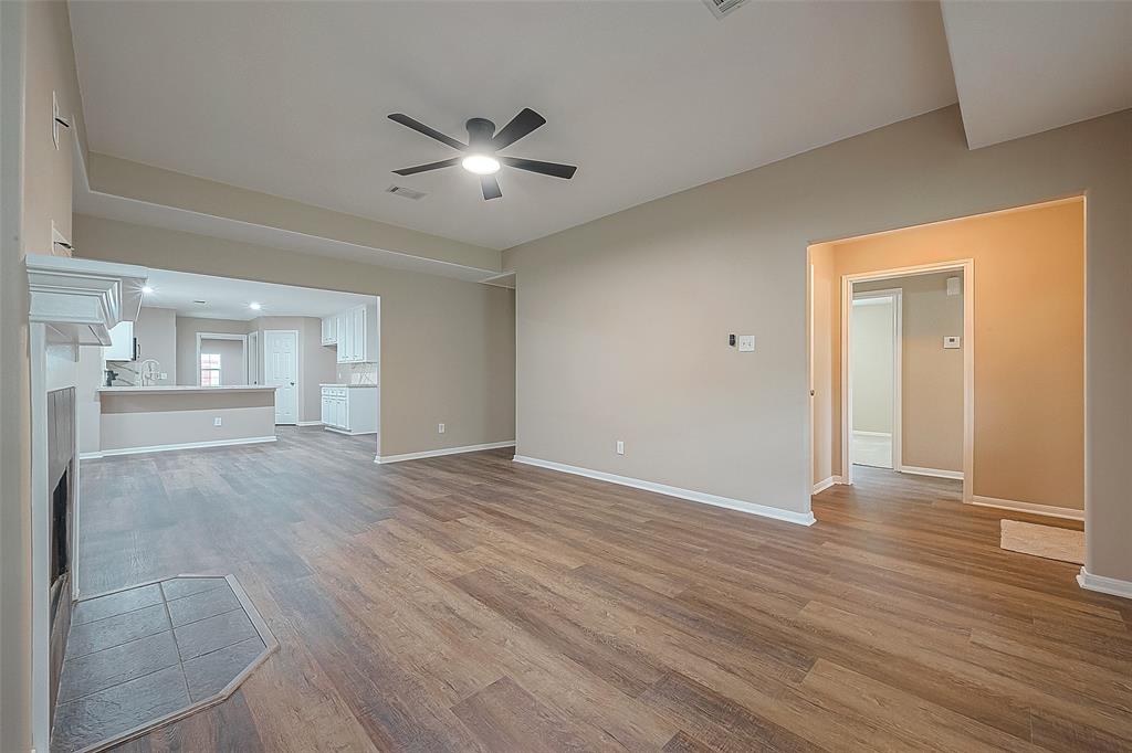 3412 5th St, Brookshire, TX 77423