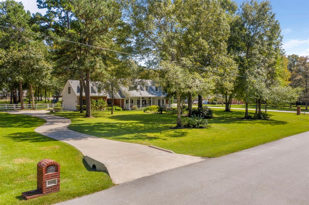 33102 Windcrest Estates Blvd, Magnolia, TX 77354