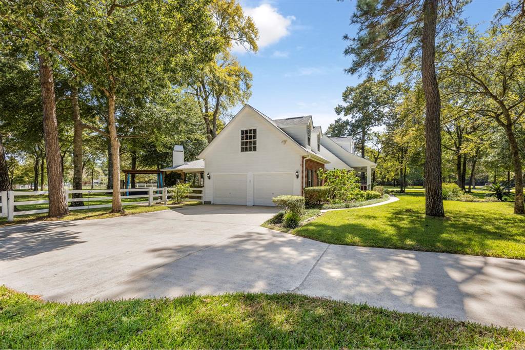 33102 Windcrest Estates Blvd, Magnolia, TX 77354