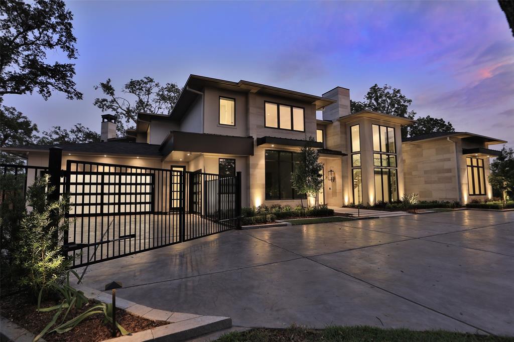 415 Lombardy Dr, Sugar Land, TX 77478