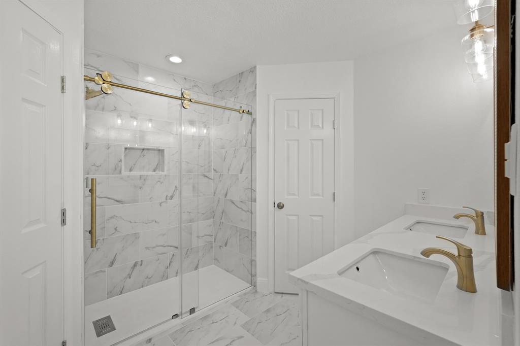 21407 Park Bend Dr, Katy, TX 77450