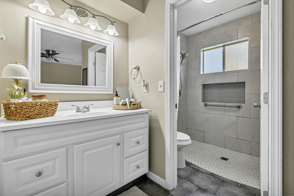 2714 Skelton Dr, Houston, TX 77067