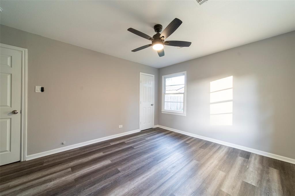 4611 Nevada St, Dickinson, TX 77539