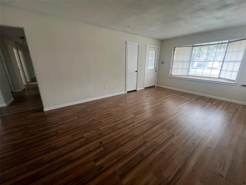 426 Grafton St, La Marque, TX 77568