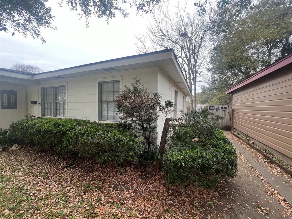 426 Grafton St, La Marque, TX 77568