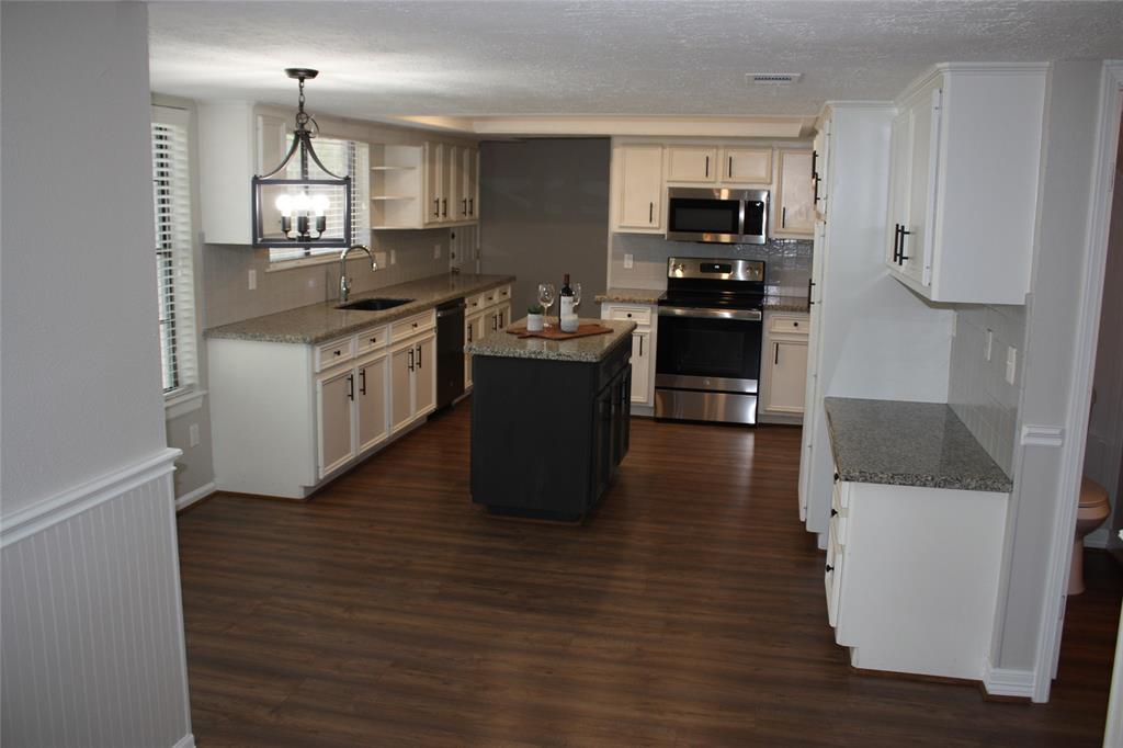 1306 Sand Stone Dr, Richmond, TX 77406