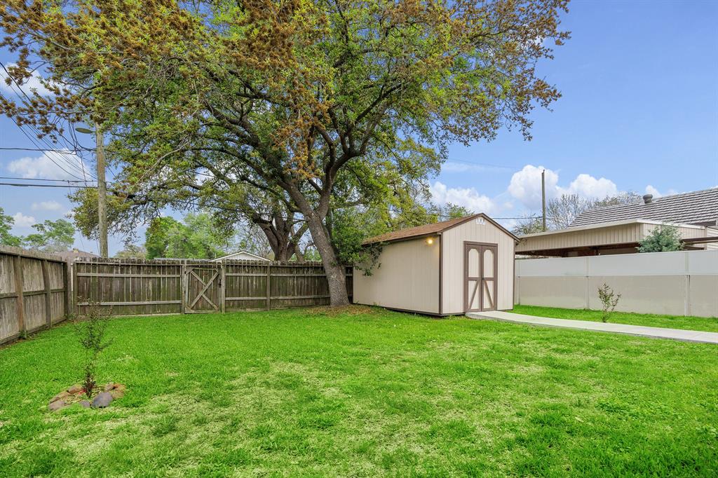 411 Avenue F, South Houston, TX 77587