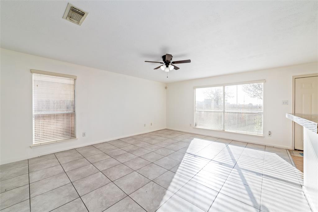 3618 Windmill Village Dr, Houston, TX 77082