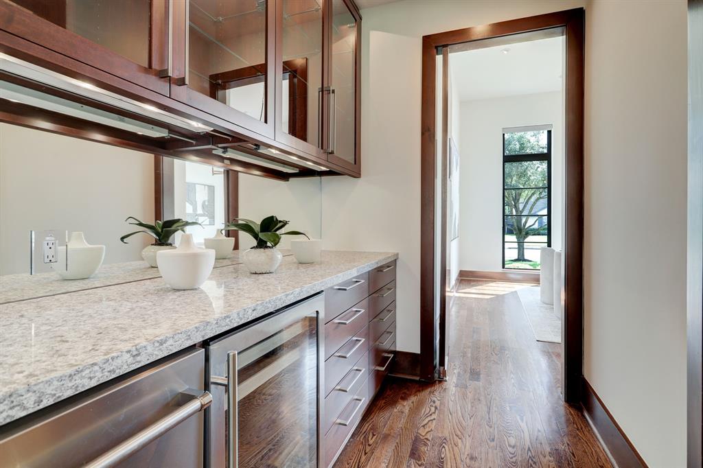 6230 Terwilliger Way, Houston, TX 77057