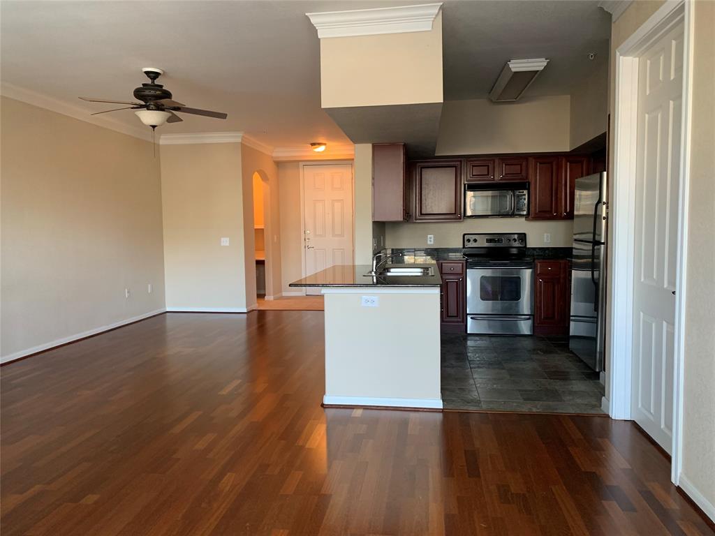 7575 Kirby Drive 1210, Houston, TX 77030