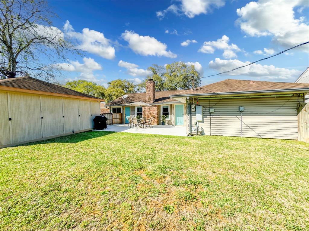 3418 E Orange St, Pearland, TX 77581