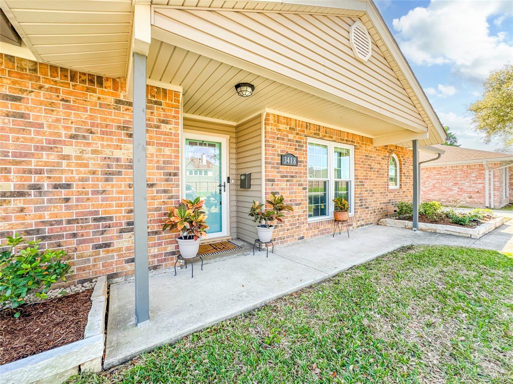 3418 E Orange St, Pearland, TX 77581