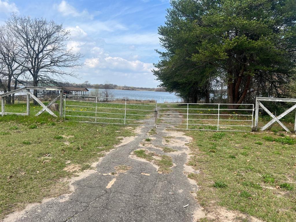 1821 County Road 1570, Alba, TX 75410