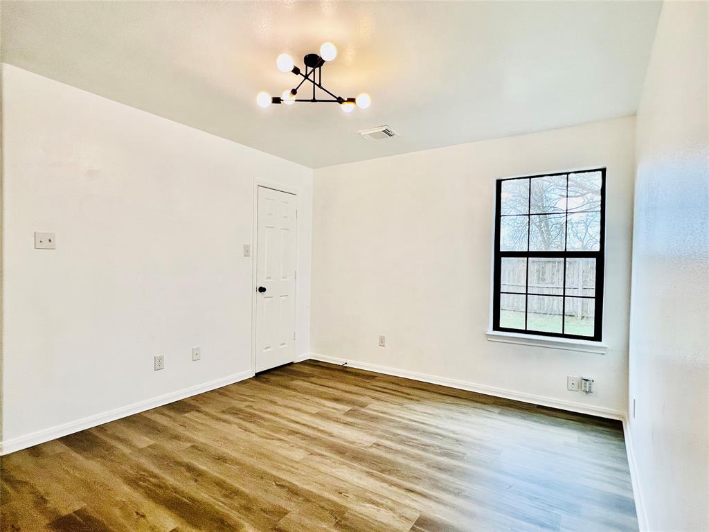 2933 La Estancia Ln, Houston, TX 77093