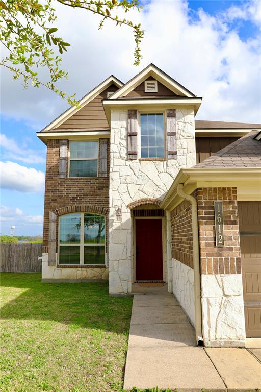 1612 Stone Ridge Drive, Navasota, TX 77868