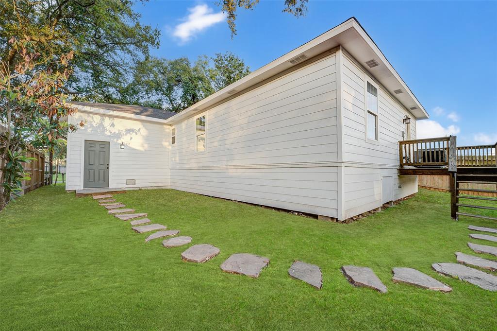 3004 Wyoming Ave, Dickinson, TX 77539
