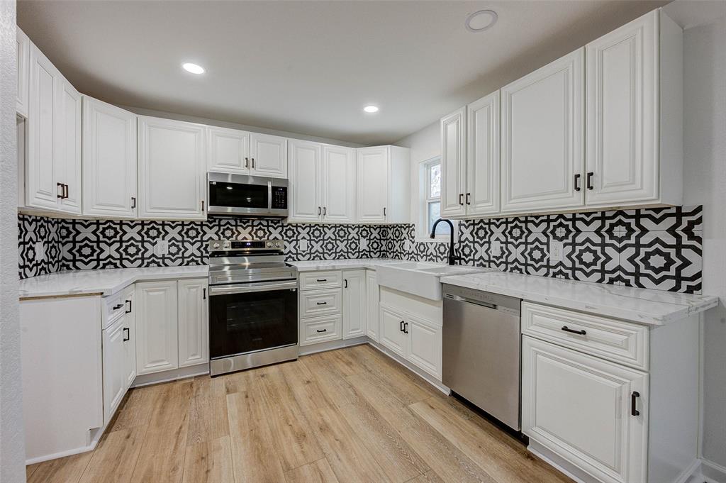 3004 Wyoming Ave, Dickinson, TX 77539
