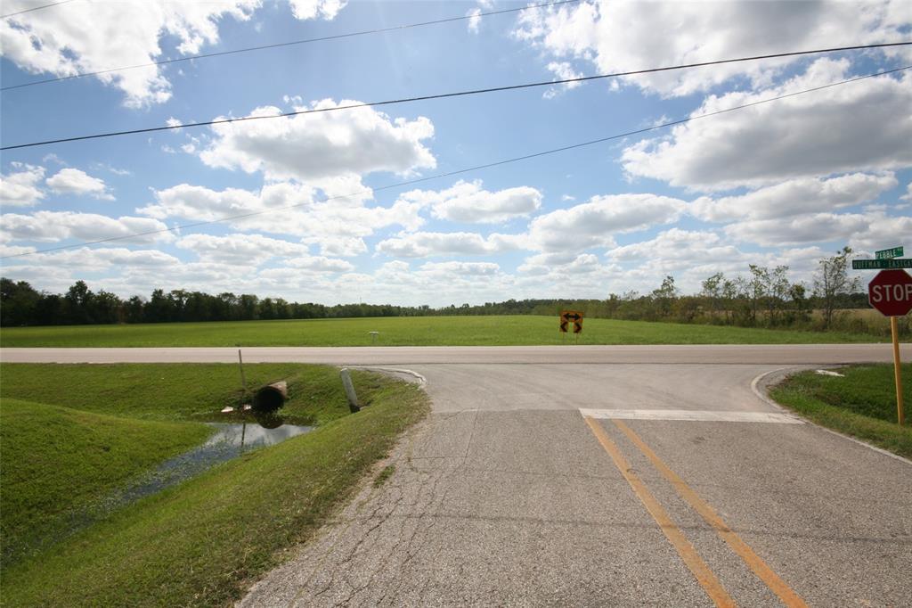 000 Huffman Eastgate Rd, Huffman, TX 77336