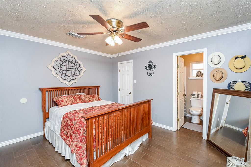 12363 Northcliffe Manor Dr, Houston, TX 77066