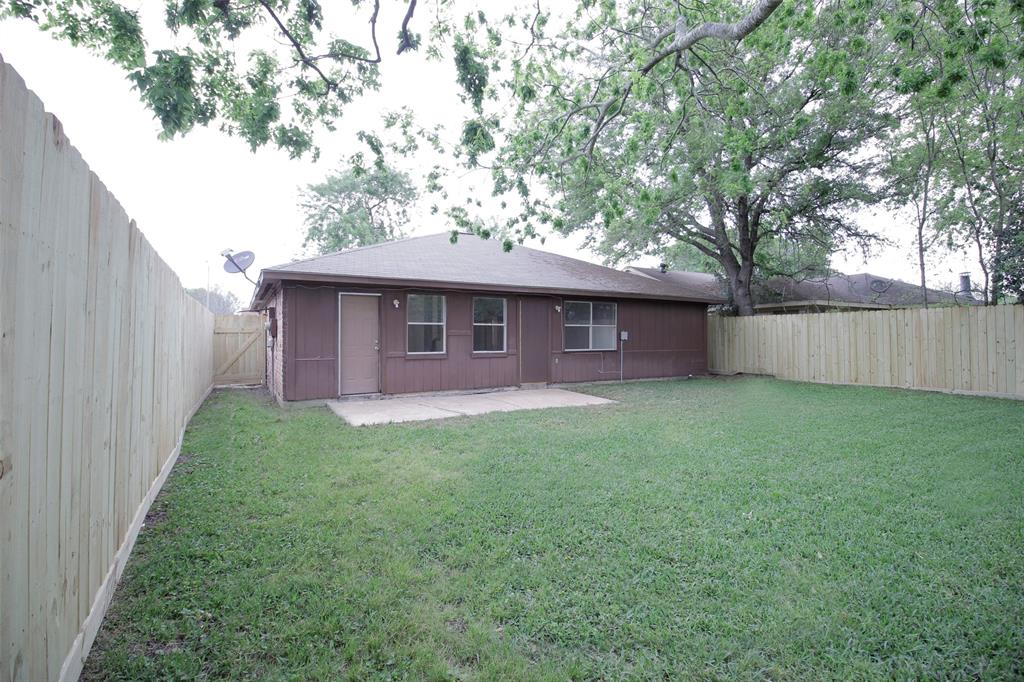 3111 Wuthering Heights Dr, Houston, TX 77045