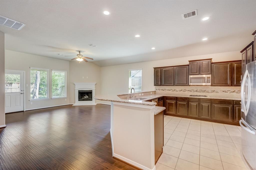 166 Jaxxon Pointe Dr, Montgomery, TX 77316