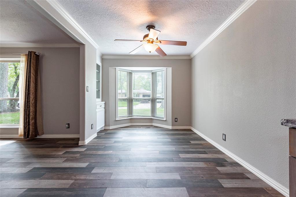 2918 Frostwood Cir, Dickinson, TX 77539