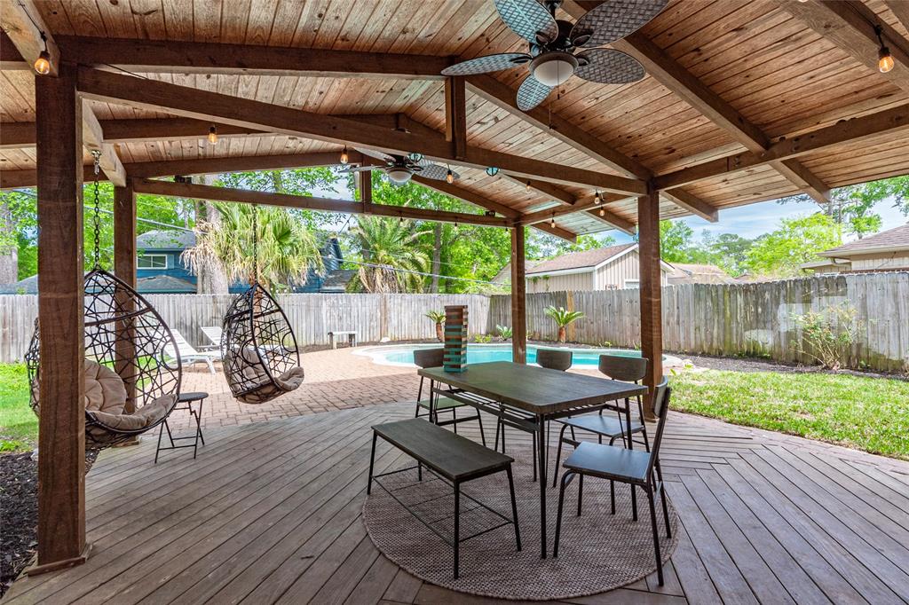 2918 Frostwood Cir, Dickinson, TX 77539