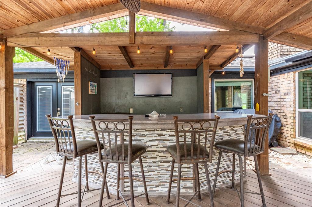 2918 Frostwood Cir, Dickinson, TX 77539