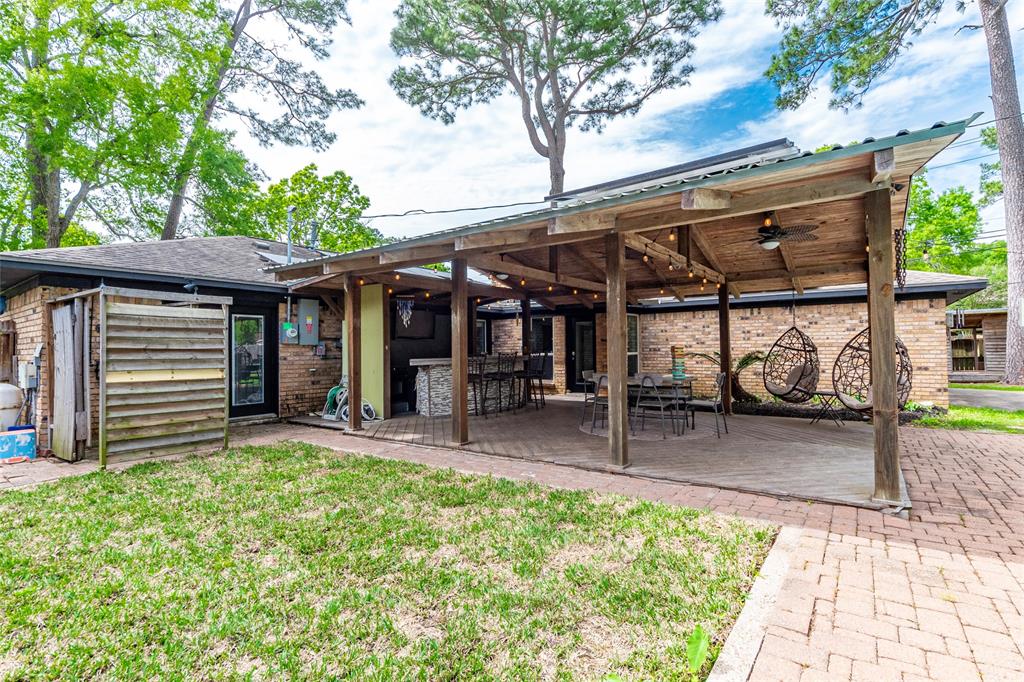 2918 Frostwood Cir, Dickinson, TX 77539