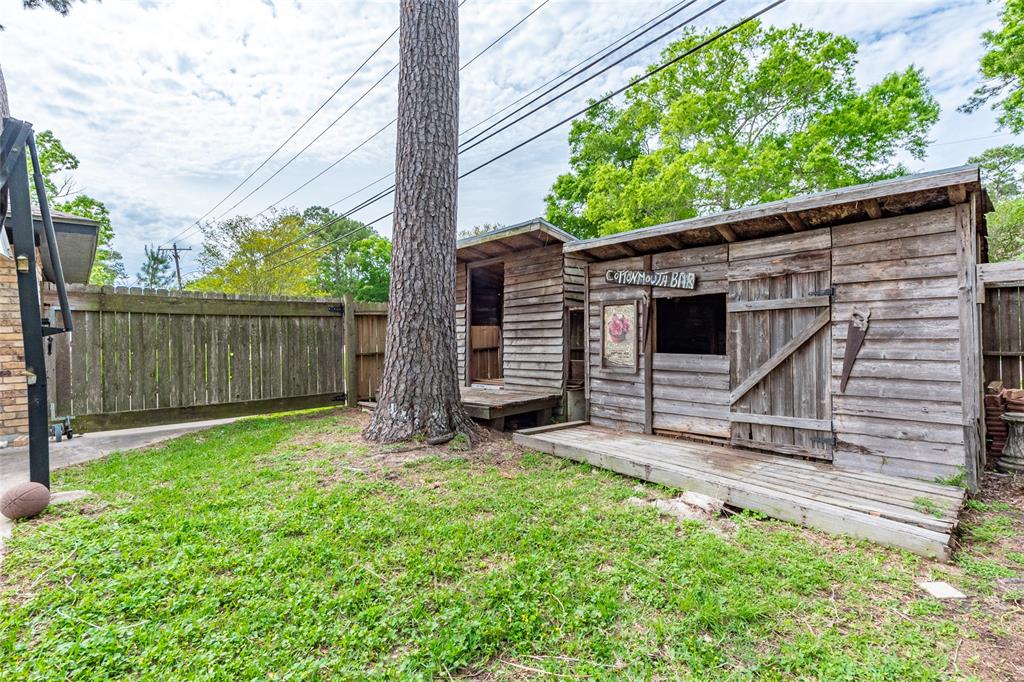 2918 Frostwood Cir, Dickinson, TX 77539