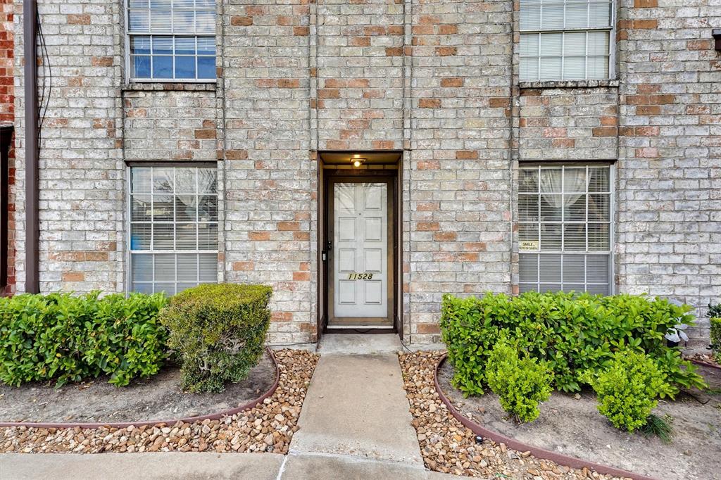 11528 S Kirkwood Road, Houston, TX 77477