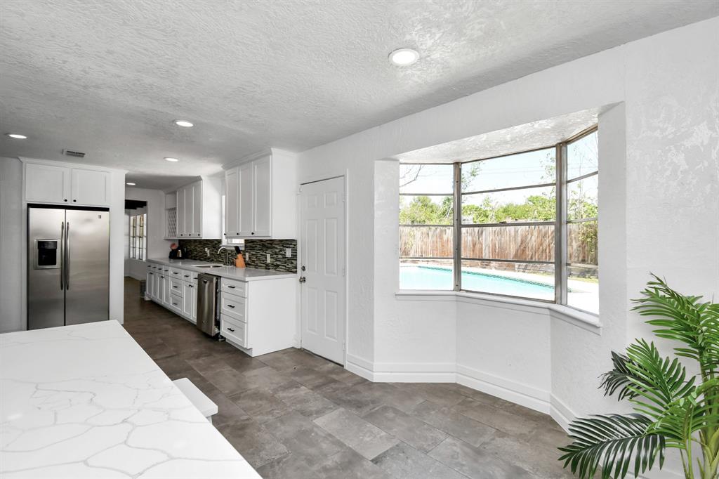 11007 Sageyork Dr, Houston, TX 77089