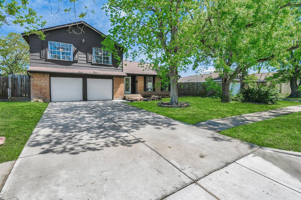 11007 Sageyork Dr, Houston, TX 77089