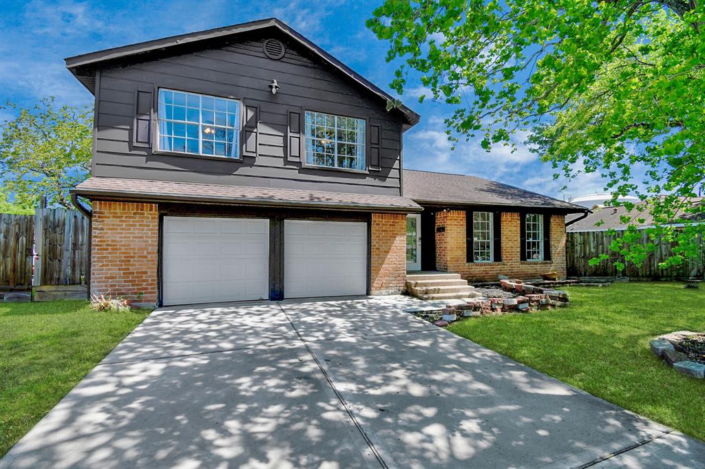 11007 Sageyork Dr, Houston, TX 77089