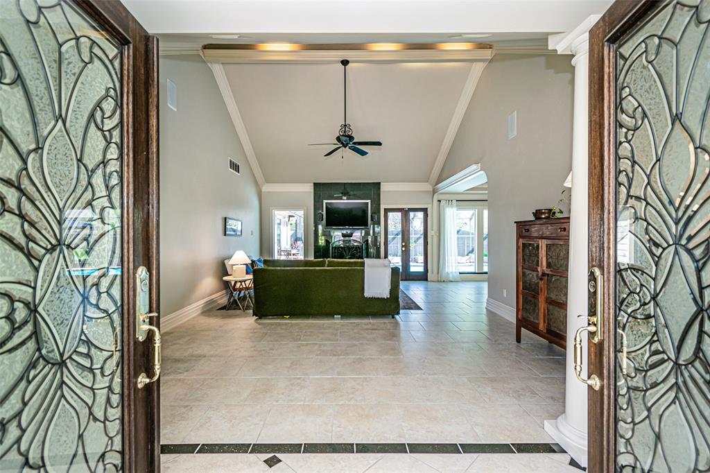 12214 Burgoyne Dr, Houston, TX 77077