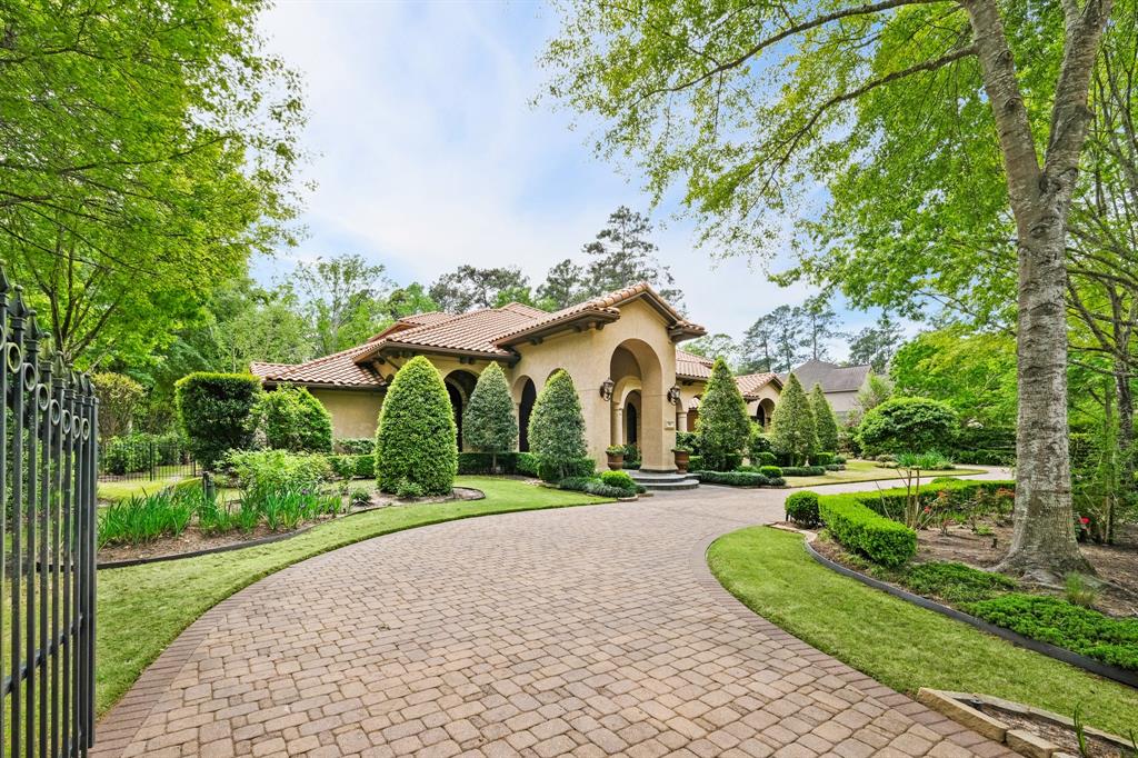 86 S Tranquil Path, The Woodlands, TX 77380