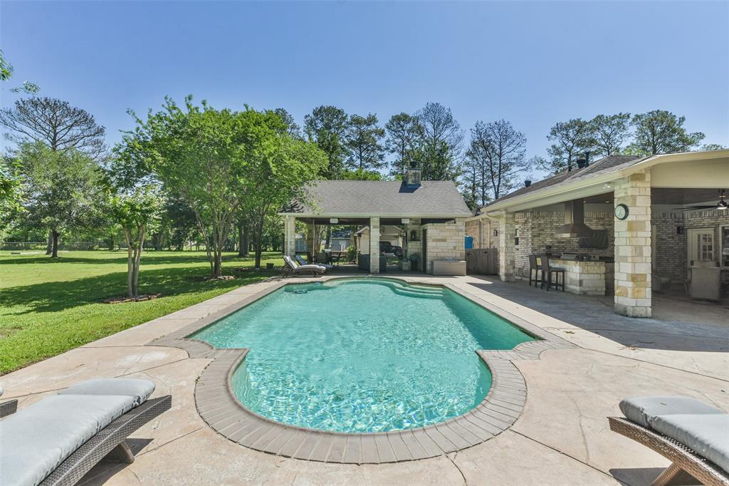 820 Foley Rd, Crosby, TX 77532