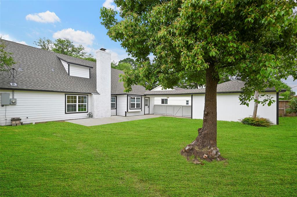 14550 Chadbourne Dr, Houston, TX 77079