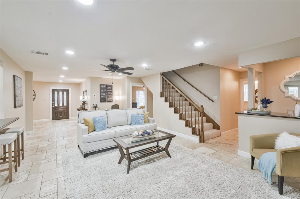 2007 Parkdale Dr, Kingwood, TX 77339