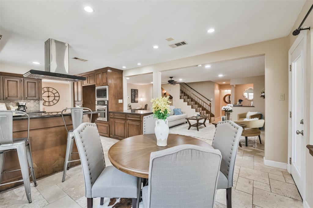 2007 Parkdale Dr, Kingwood, TX 77339