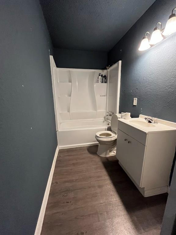 1130 Mooney Rd, Houston, TX 77037