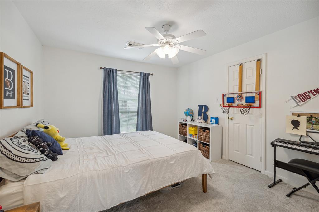 16410 Graven Hill Dr, Spring, TX 77379